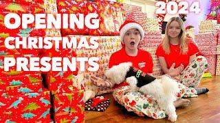 CHRISTMAS MORNING 2024 | Opening Christmas Presents (Part 1) | Family 5 Vlogs