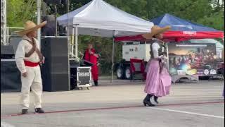 Juana Gallo de Round Rock Ballet Folklorico - RRBF