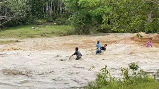 fenomena alam ombak bono sungai kampar riau (tidal bore)