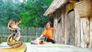 Dwarf family harvesting wild tubers  & build drying floor | Panic snake attacks children