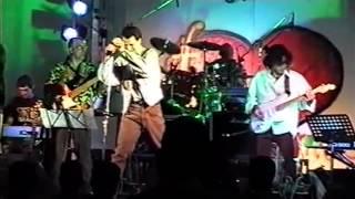 Beggar's Farm with Clive Bunker & Glenn Cornick - Nothing Is Easy - Live 2000.