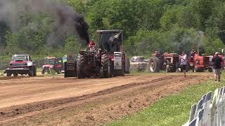 Richland Center, WI farm stock tractor pulling