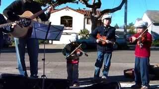 012713, Kensington Farmers Market, "Whiskey Before Breakfast", Barefoot Quales & friend Xavier