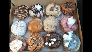 Trying TWELVE Doughnuts from Parlor Doughnuts in Lexington, Kentucky