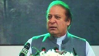 Interesting clip of PM Nawaz Sharif speech in Holi ceremony in Karachi -  Watch