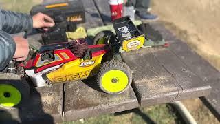 Losi 1/8 8IGHT 4WD Nitro Buggy session