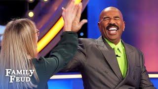 Steve Harvey BLACKS OUT at the podium!!