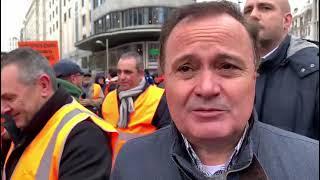 Ángel Viveros en la manifestación de Madrid por el Metro de San Fernando de Henares