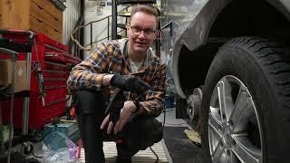 From friction tires to studded tires, snow chains – six-wheel tire change (Subtitles English)