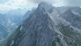 Flug mit der Drohne zur Alpspitze, Osterfelderkopf und über Wettersteingrat