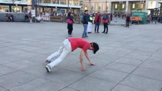 aokid "dance drawing in Berlin(Alexanderplatz)"