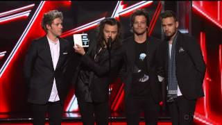 one direction - presenter / Nick Jonas - billboard music awards 2015