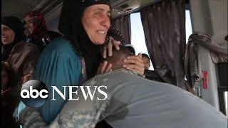 Iraqi Soldier's Tearful Reunion with His Mother After 2 Years