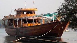 Walk the planks - URU • an Oxlaey SNAP from INDIA • Building of these wooden ships