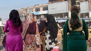 Pakistan beauty walking tour in bazaar of Lahore street view