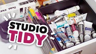 Organizing my Art Supplies // Clean & declutter with me