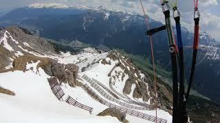 Traumflug über dem Stubaital