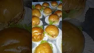 Burger mini buat jualan ke anak SD pas banget nih