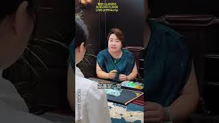 (2)盒饭藏孝心 重逾千斤担 ﻿#翡翠[话题] # ﻿ ﻿#翡翠手镯定制[话题] # ﻿ ﻿#珠宝首饰[话题] # ﻿ ﻿#正能量[话题] # ﻿ 