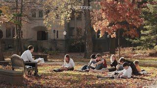 A playlist to romanticize studying on a autumn afternoon | Dark Academia