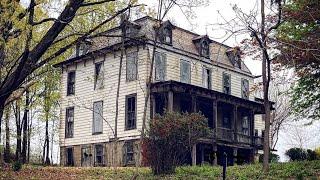 The Huge Breathtaking Abandoned Dr. Augustine’s Mansion Up North in the Mountains w/ Everything Left