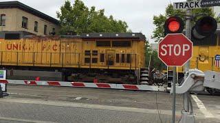 Union Pacific 2468 Manifest Southbound, Broadway Railroad Crossing Street Running Jack London Square