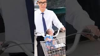 Hello everyone! Baby monkey is very Smart and Cute #familyBibi #Lala #Bibi #typ #Short #reels