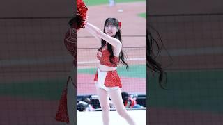 [4k] 2025 ssg랜더스 안지현치어리더 최정선수 넘겨버려 응원 직캠 #shorts #ssg #ssg랜더스 #야구 #안지현 #치어리더 #공연 #영상 #직캠 #아웃송