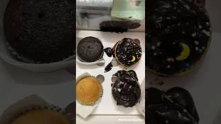 Cupcakes & cookies 