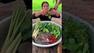 "Traditional Thai Jungle Recipe: Mouse Soup (Tom Nuan Nhoo Na) Cooked in the Rice Field Kitchen