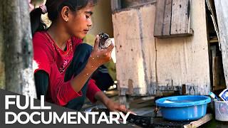 Fish Bombers & The City With No Water | Unreported World: Malaysia & Pakistan | Free Documentary