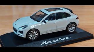 Diecast Porsche Macan Turbo 1:43 Minichamps