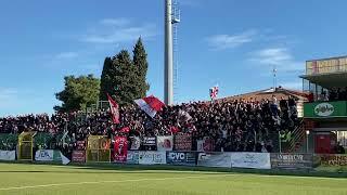 Tifosi del Teramo in trasferta a Giulianova nel derby 2023-24.