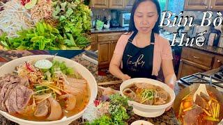 Bún Bò Huế - Bí Quyết Nấu Bún Bò Huế Tốc Hành Chuẫn Vị Ngon Sạch Sẻ Màu Đep  - Hue Spicy Noodle Soup