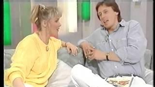 Cheryl Baker demonstrates the perils of wearing a short skirt on live television!