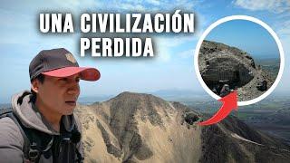 Encontré UNA CIVILIZACION PERDIDA al borde del ABISMO de un CERRO ️