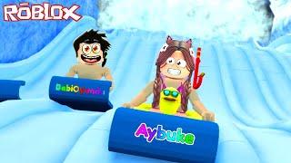 Su Kaydırağı Yaptık! Aybüke ile Yarıştık  Roblox