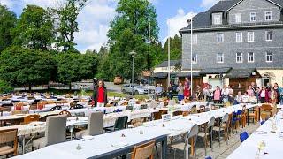 Lichte - Ein Dorf baut die längste Tafel der Welt