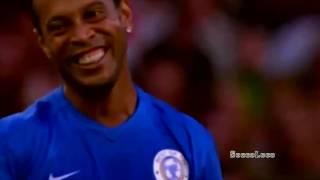 Ronaldinho Gaucho | 2 Nutmegs in 2 seconds | HD |