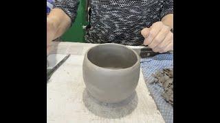 How to make a pinch pot with air-drying clay.