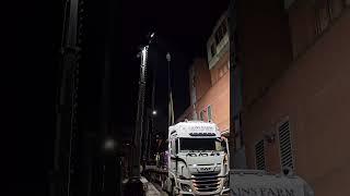 UK HGV Truck Driver. London Crane Lift on a Sunday Evening