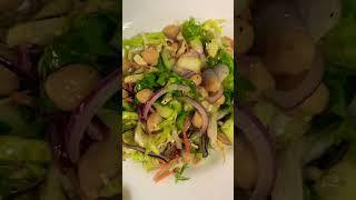 #chickpeasalad #mediterraneansalad #cooking #salad #healthyfood #recipe #homechef
