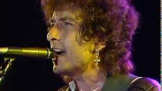 B. Dylan & Friends - Farm AID 1985 [Full Pro-Shot]