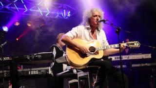 Brian May plays Queen's '39' at the 2014 Starmus Festival