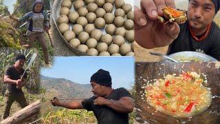 Eating crab eggs and pomelo pickle || how to make catapult mud balls || work and eat.