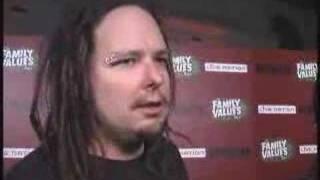 Jonathan Davis Habla sobre Joey Jordison en el tour