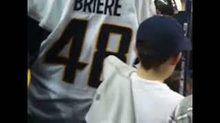 Rob Ray 2007 fight - Buffalo Sabres alumni game