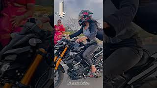 KYA BOLTI PUBLIC || GIRL RIDING MT15️ ||PUBLIC REACTION || STATUS.....