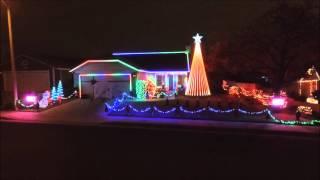 Katie Campbell - "Christmas Vacation" Christmas Light Show 2015