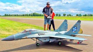 XXXL MIG-29 SCALE 1:6 RUSSIAN RC TURBINE JET WITH REAL FIRE AND SMOKE FLIGHT DEMONSTRATION